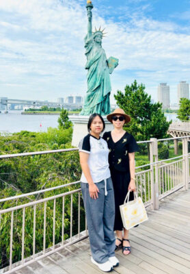 tui xach qua tang cua be sa tourist