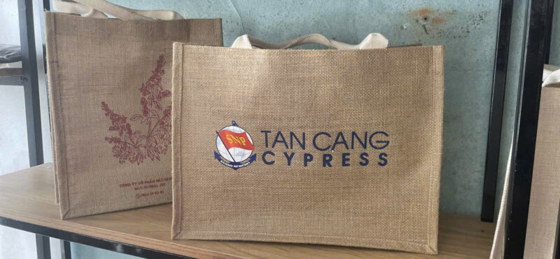 tui coi tu nhien, qua tang doanh nghiep